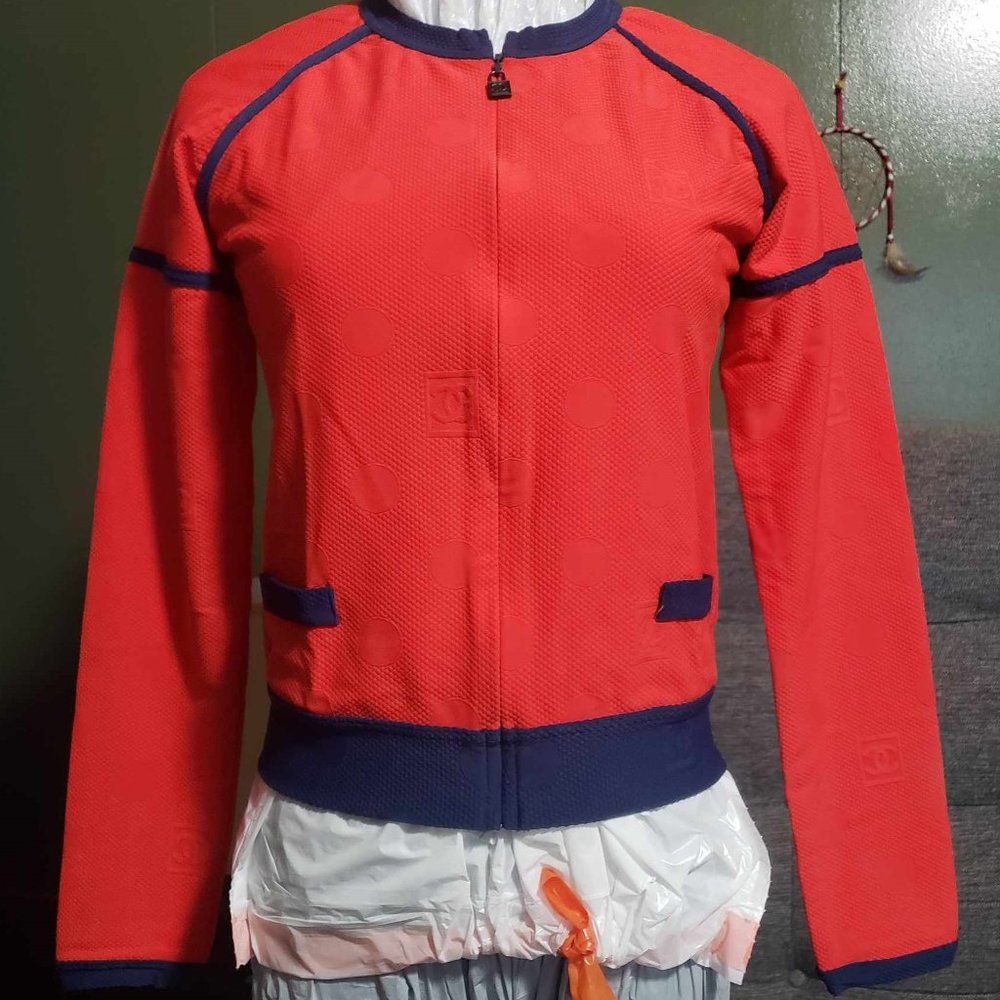 Chanel sweater jacket texture red jacket cc logo zip closure